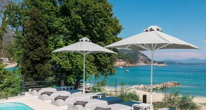 Alboro Seaside Suites