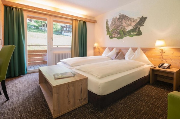 View from property - Hotel Restaurant Alpina (Grindelwald)