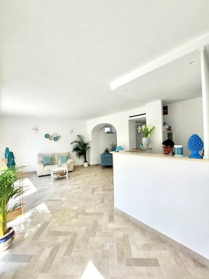 Unclassified image, 3 of 19, button - Hotel Guarracino (Capri)