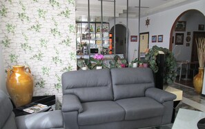 Living area - Hotel Tropical (Ostuni)