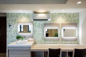 Bathroom - Kuretake Inn Premium Tajimi Ekimae (Tajimi)