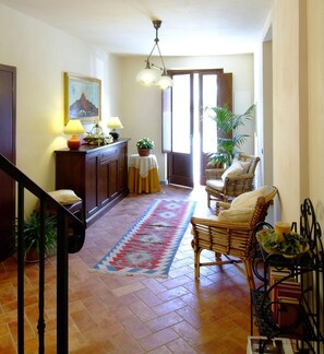 View from property - Poggio Desto Bed & Breakfast (Quarrata)