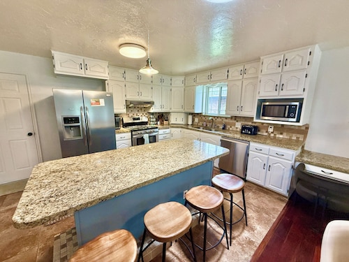 8-BR Home Near Little Cottonwood Canyon