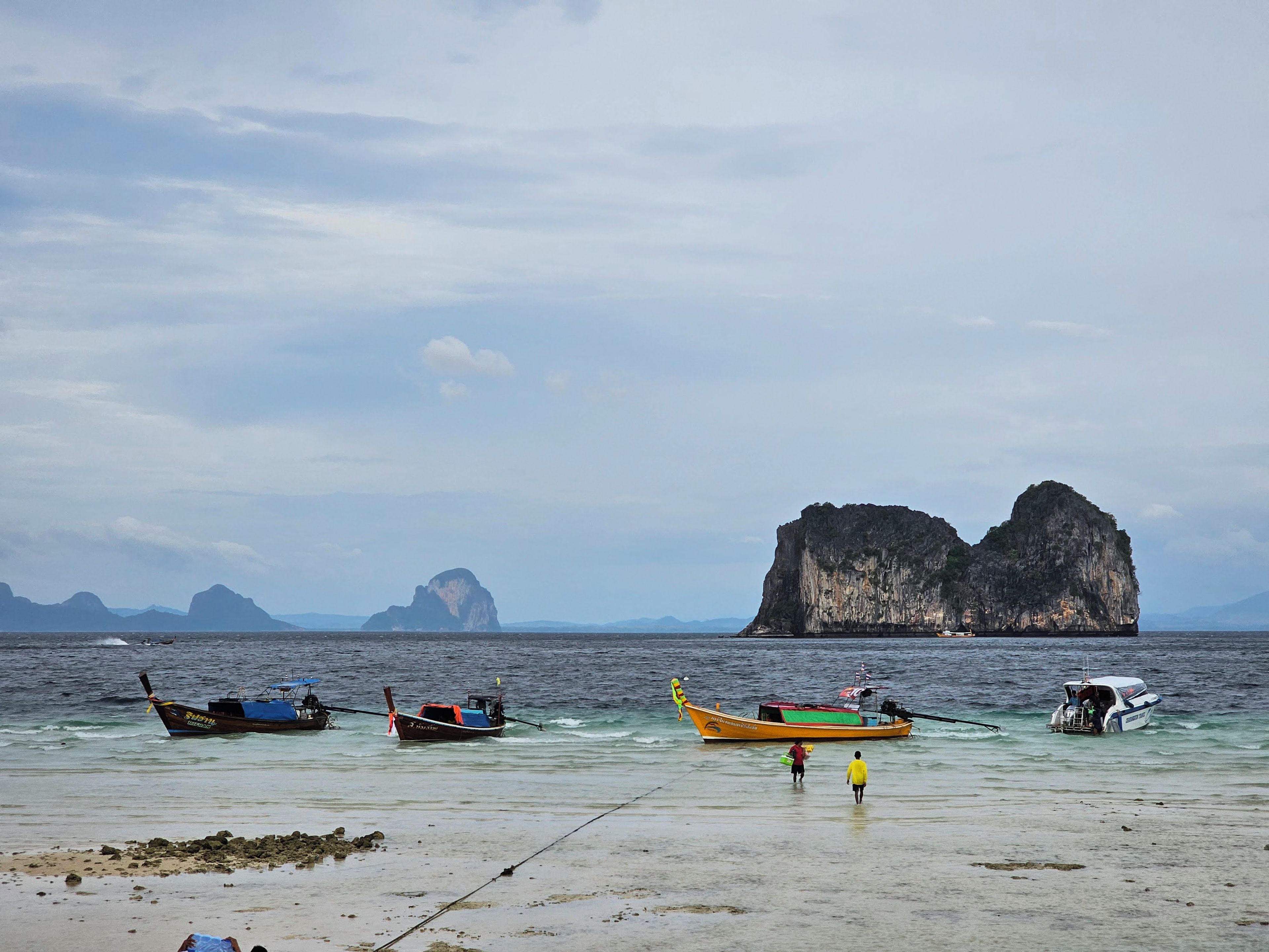 ชายหาด