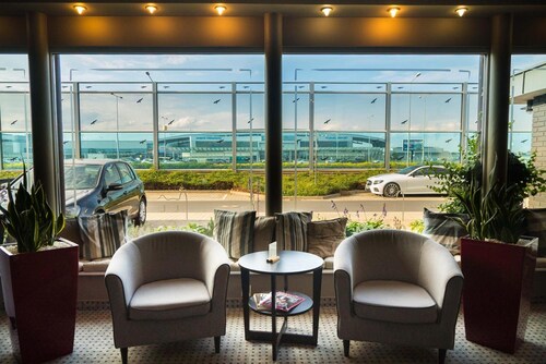 Comm Hotel Poznan Airport