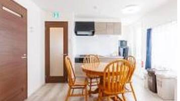 Classic Apartment | Dining