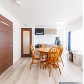 Classic Apartment | Dining - Cozy Inn Hachiken 2F (Sapporo)