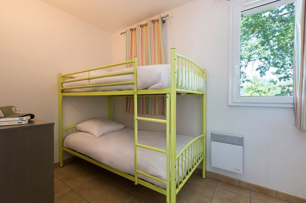 2 quartos, Wi-Fi de cortesia, roupa de cama