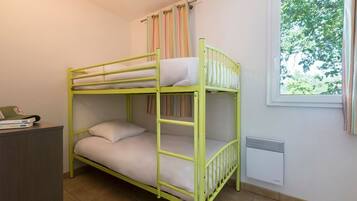 2 quartos, Wi-Fi de cortesia, roupa de cama