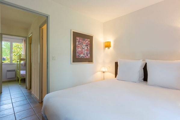 2 habitaciones, wifi gratis y ropa de cama 