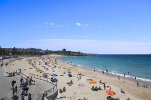 Beach - BREAM - Coogee Coastal Retreat | Sunny 2-Bed With Balcony & Lock-Up Garage (Coogee)