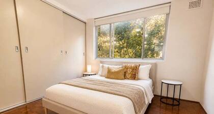 BREAM - Coogee Coastal Retreat | Sunny 2-Bed With Balcony & Lock-Up Garage