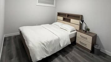 WiFi (free), bed sheets