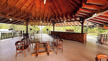 Cabin, 6 Bedrooms, Smoking, Private Pool | Outdoor dining