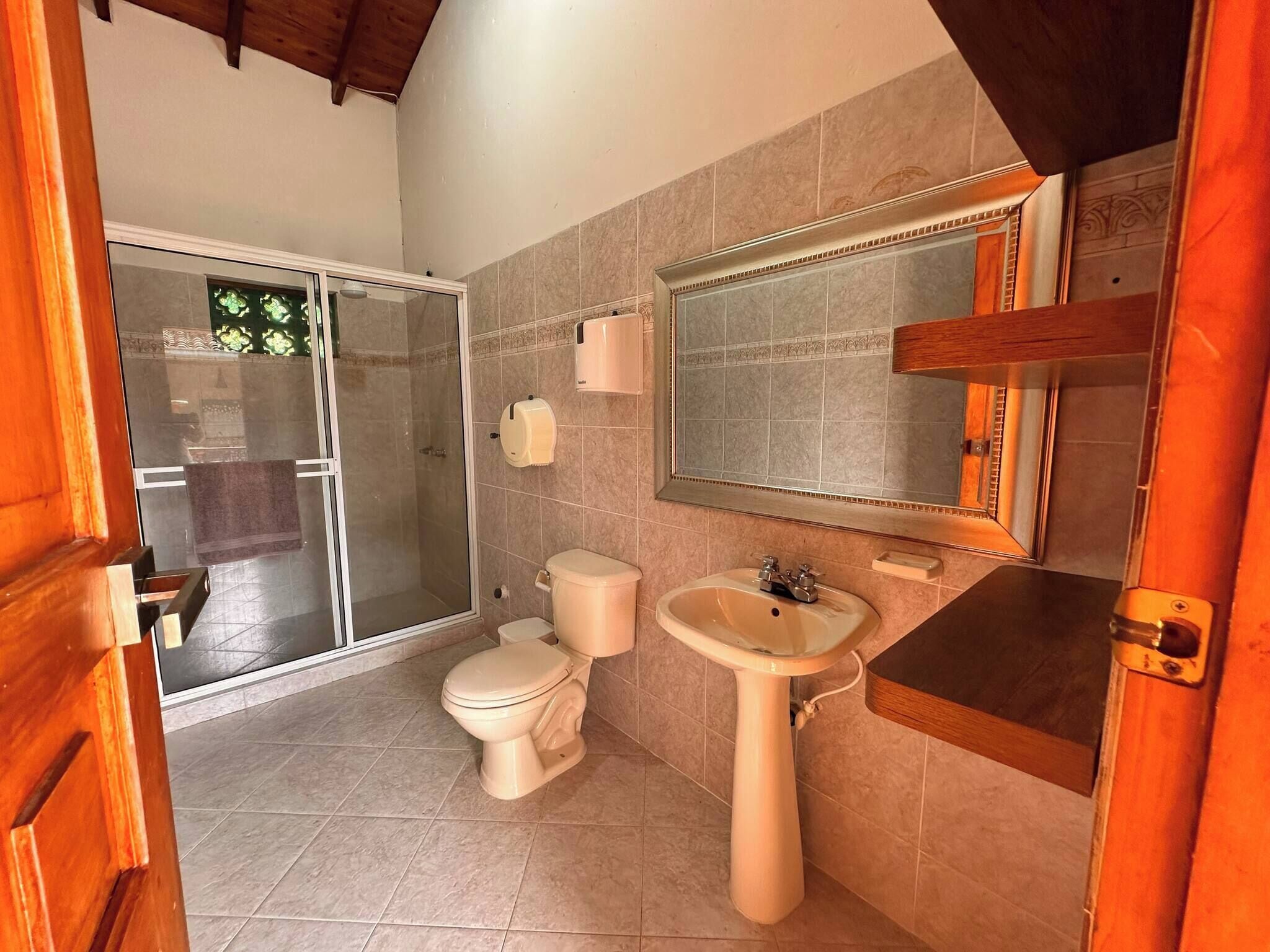 Cabin, 6 Bedrooms, Smoking, Private Pool | Bathroom