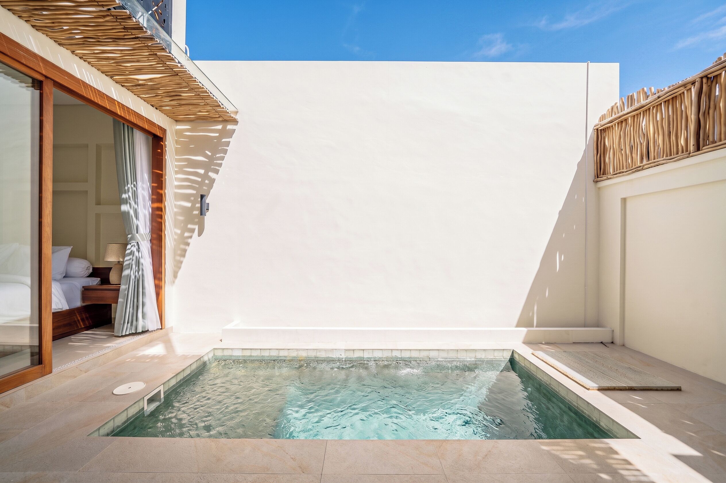 Vila, 2 quartos, piscina particular, vista para a piscina | Vista do quarto