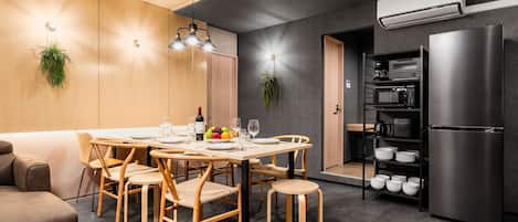 Apartment | Dining room