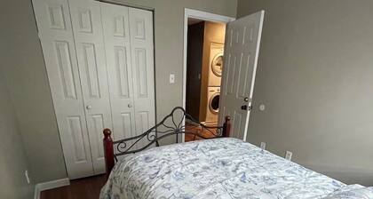 4-bedroom 3 Bath Condo Clean and Spacious Comfortable Beds Home Away from Home