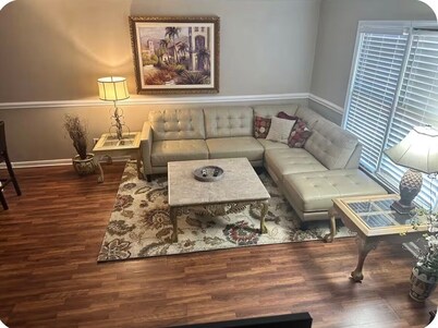 4-bedroom 3 Bath Condo Clean and Spacious Comfortable Beds Home Away from Home