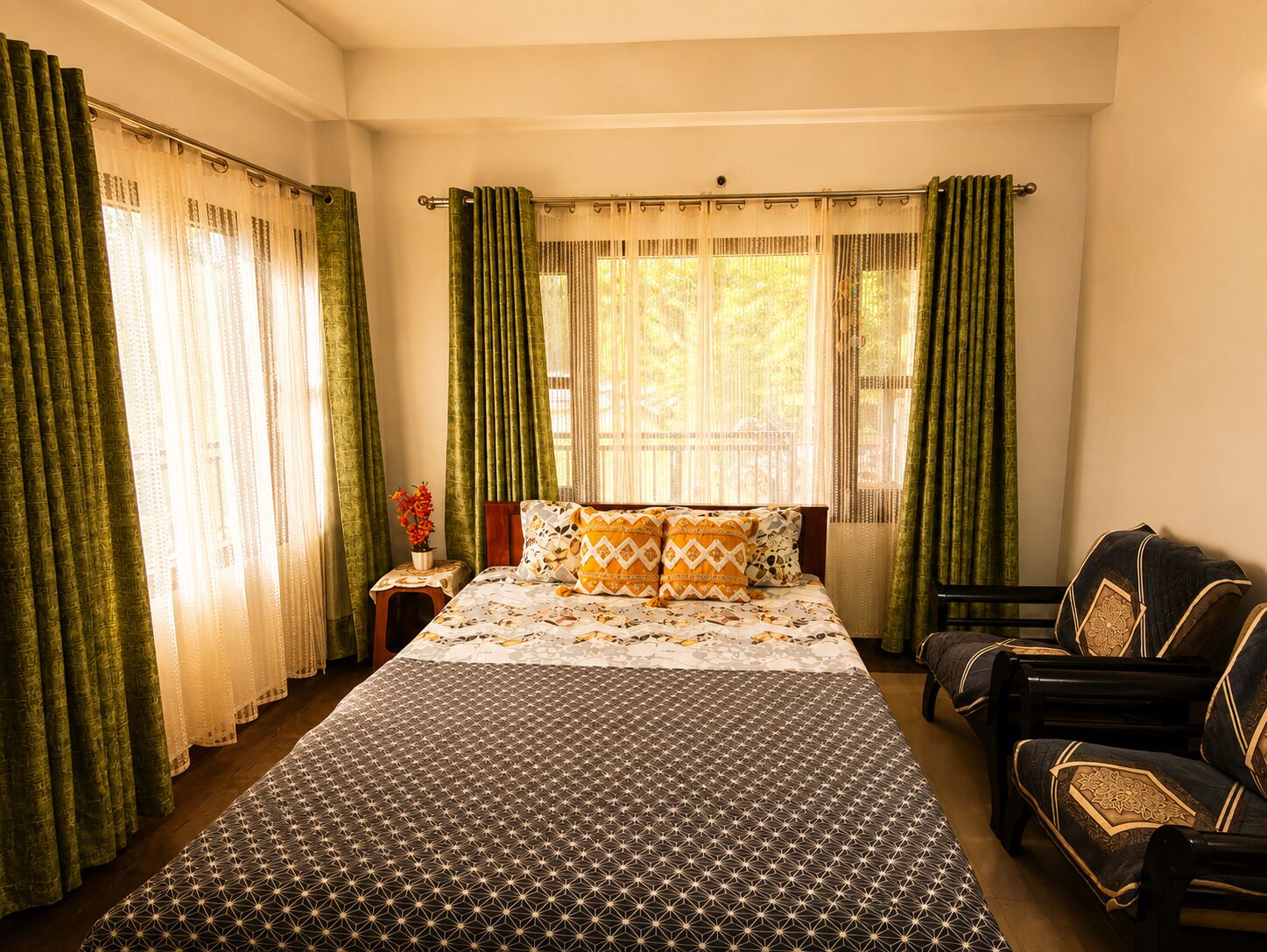 3 bedrooms, iron/ironing board, WiFi, bed sheets