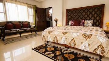3 Schlafzimmer, Bügeleisen/Bügelbrett, WLAN, Bettwäsche