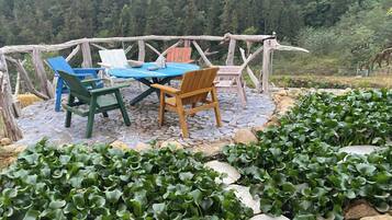 Comfort Double Room, 1 Queen Bed, Patio, Garden View | Outdoor dining