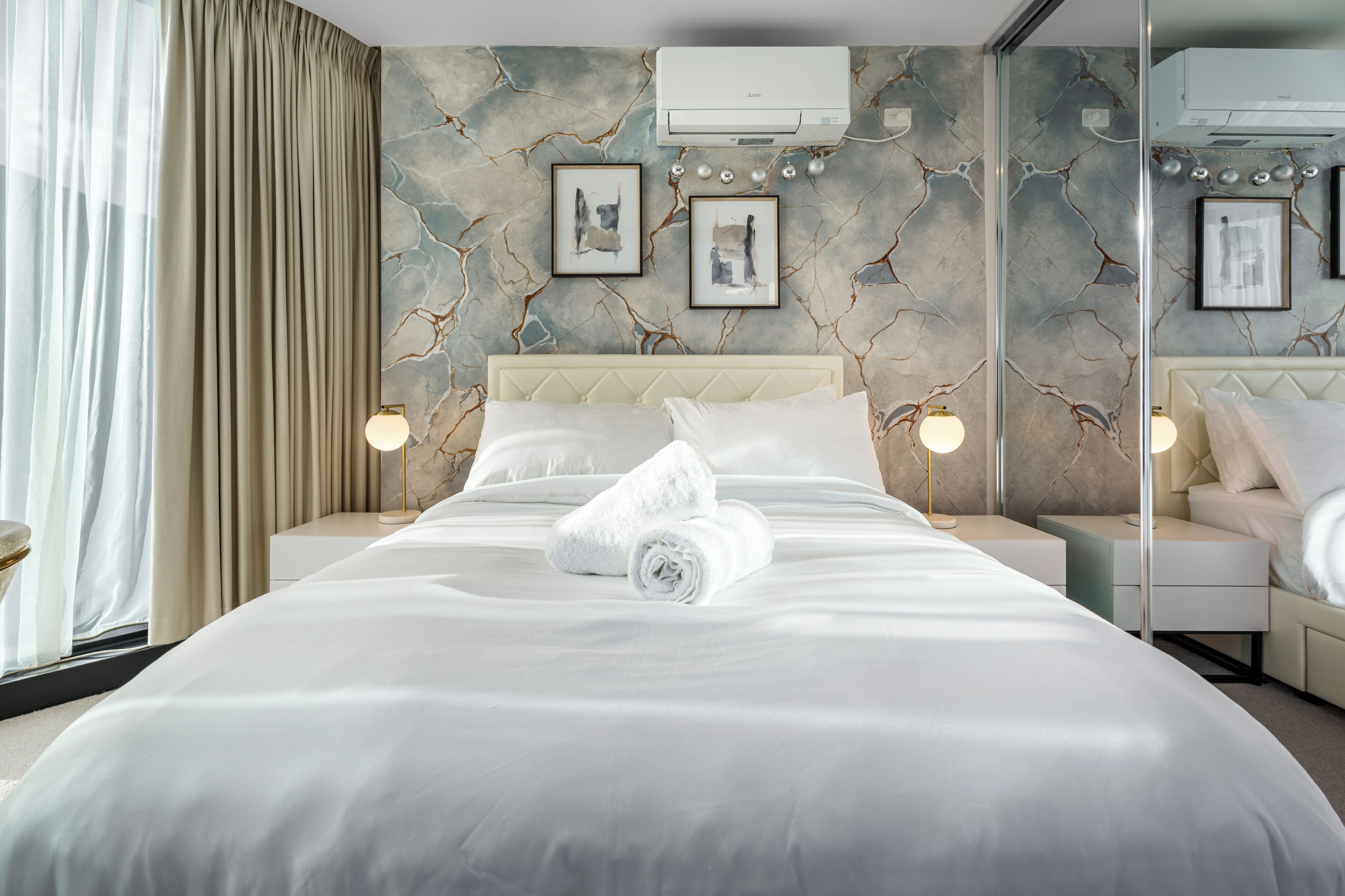 Iron/ironing board, WiFi (free), bed sheets
