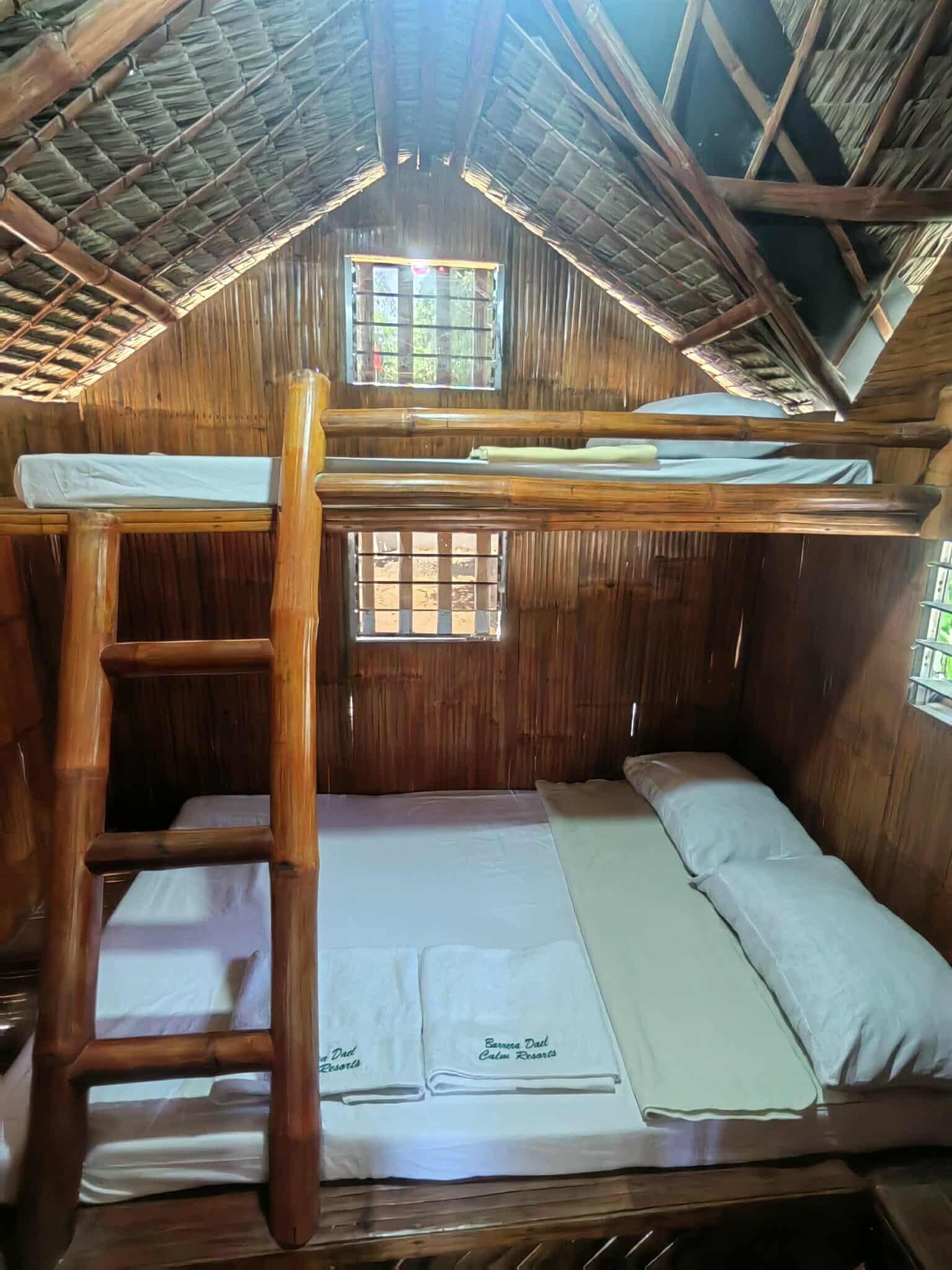 WiFi, bed sheets