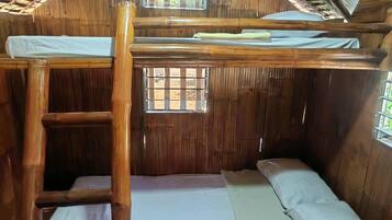 WiFi, bed sheets