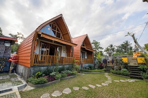 Exterior - Topical 1BR A-Frame Villa Nakula Ubud (Ubud)