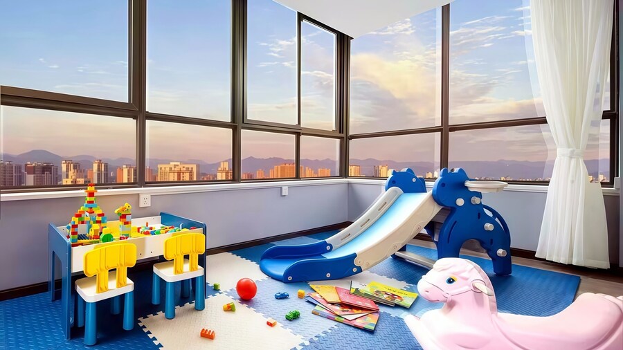 Chengdu Yuelanli S Hotel