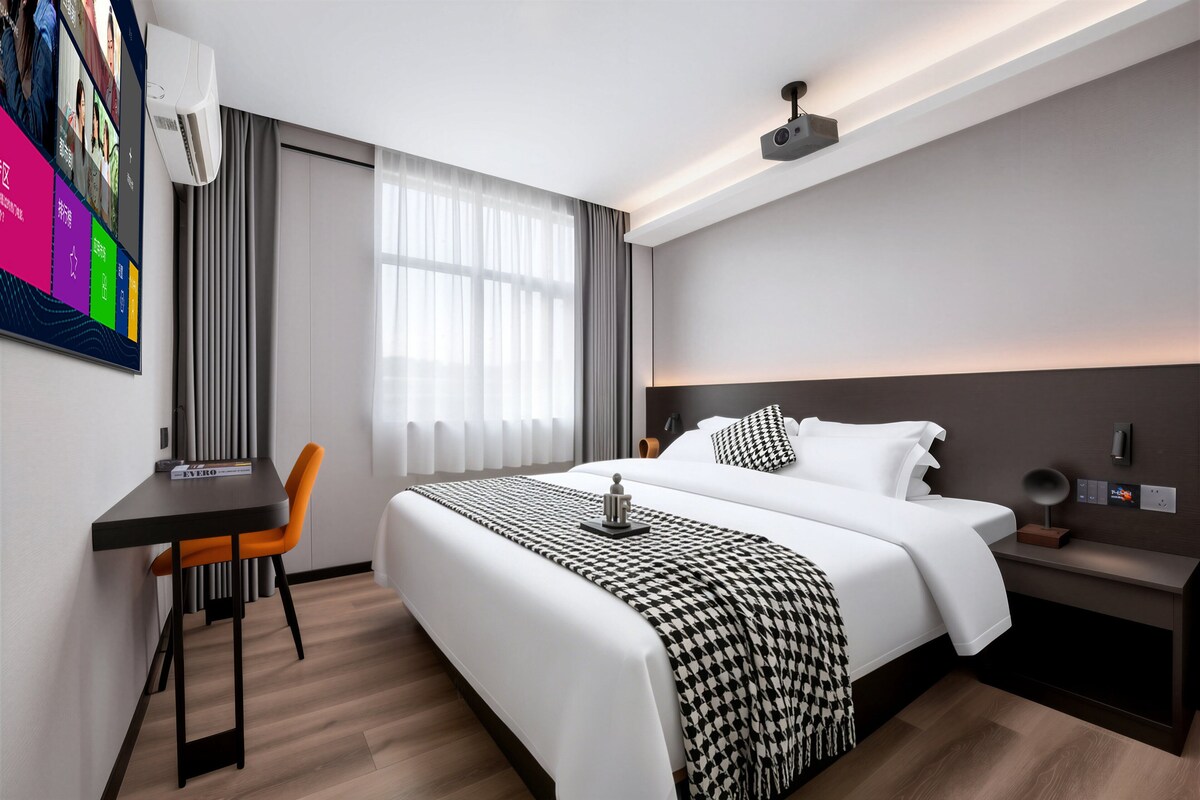 Superior Double Room, City View | View from room