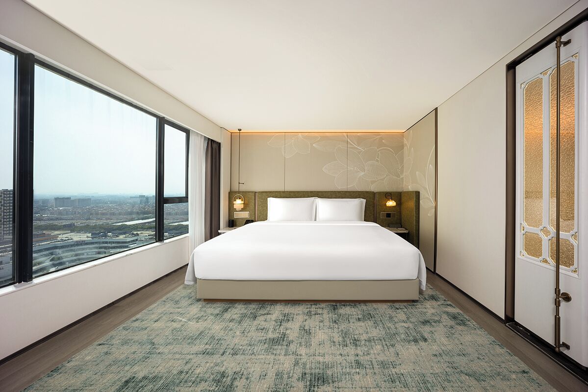 Executive Suite, City View