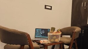 Gambar tidak terklasifikasi, 4 dari 20, tombol