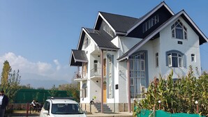 Gambar tidak terklasifikasi, 2 dari 20, tombol