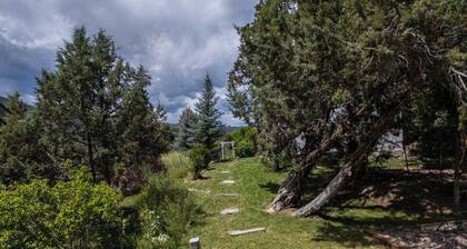 Hillcrest Hideaway | Near Aspen | Private Entry