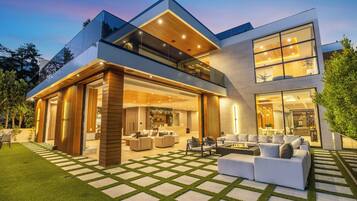 Apartment (6 Bedrooms) | Außenbereich