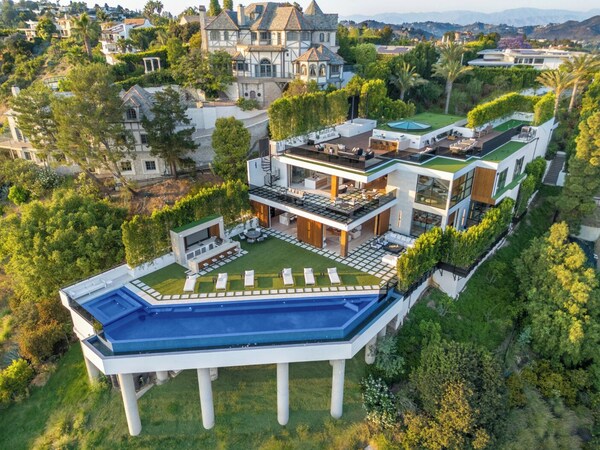 Somera Masterpiece - Los Angeles, CA