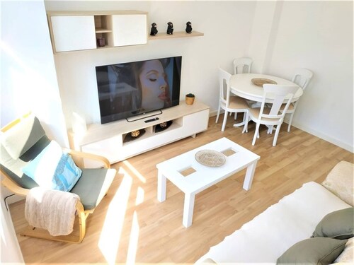 Charming 3-bedroom Apartment in Ferrol, Spain