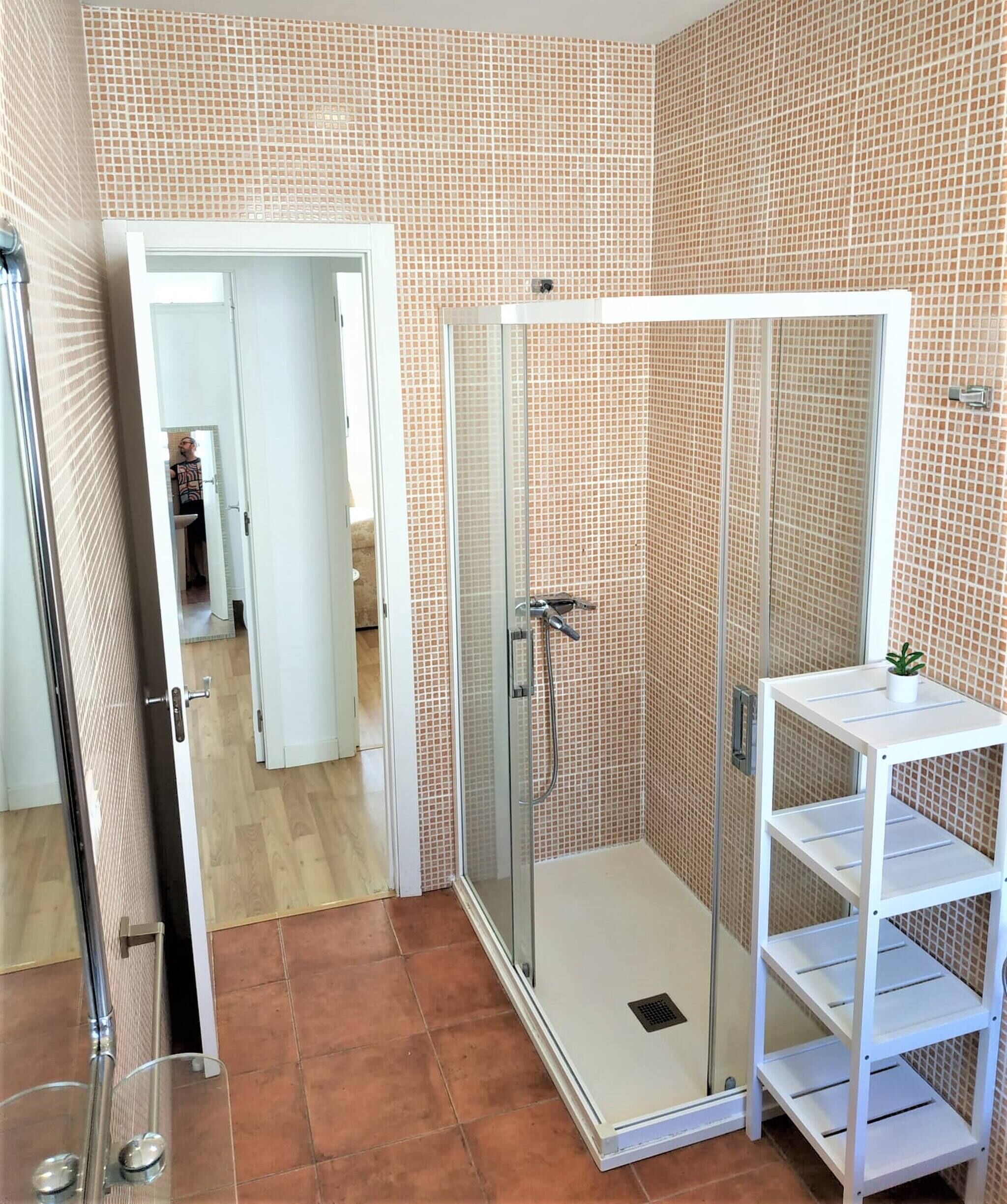 Apartment, 3 Bedrooms, Smoking | Bathroom