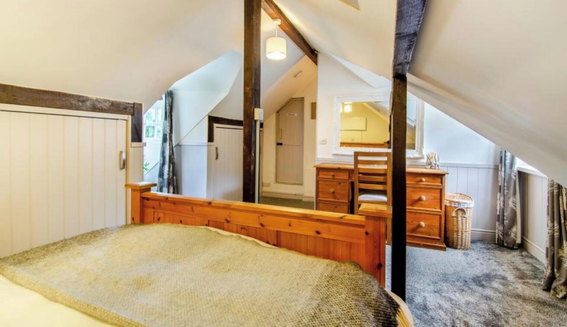 2 bedrooms, Internet, bed sheets