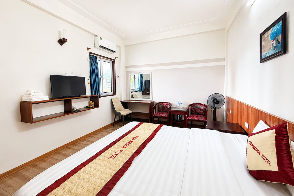 Minibar, escritorio, wifi gratis y ropa de cama 