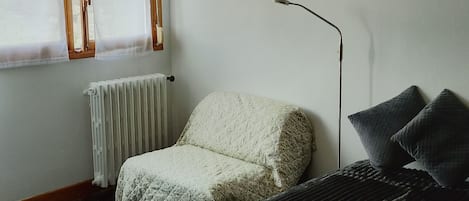 1 makuuhuone, ilmainen Wi-Fi, vuodevaatteet