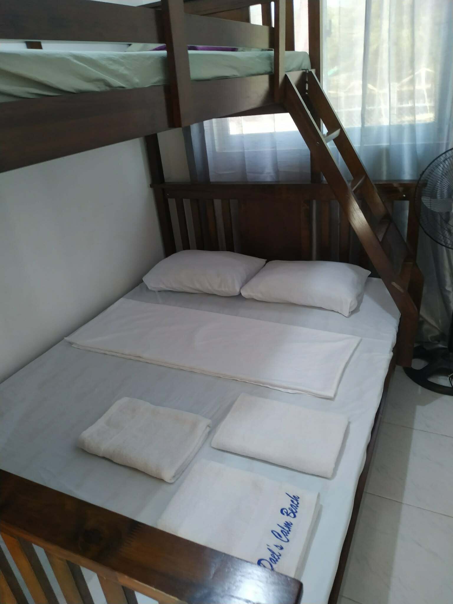 4 bedrooms, WiFi, bed sheets