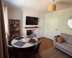 Comfort Cottage | Interior