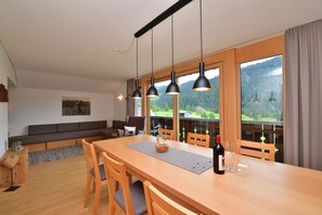 Dining - Vrbo Property (Hittisau)