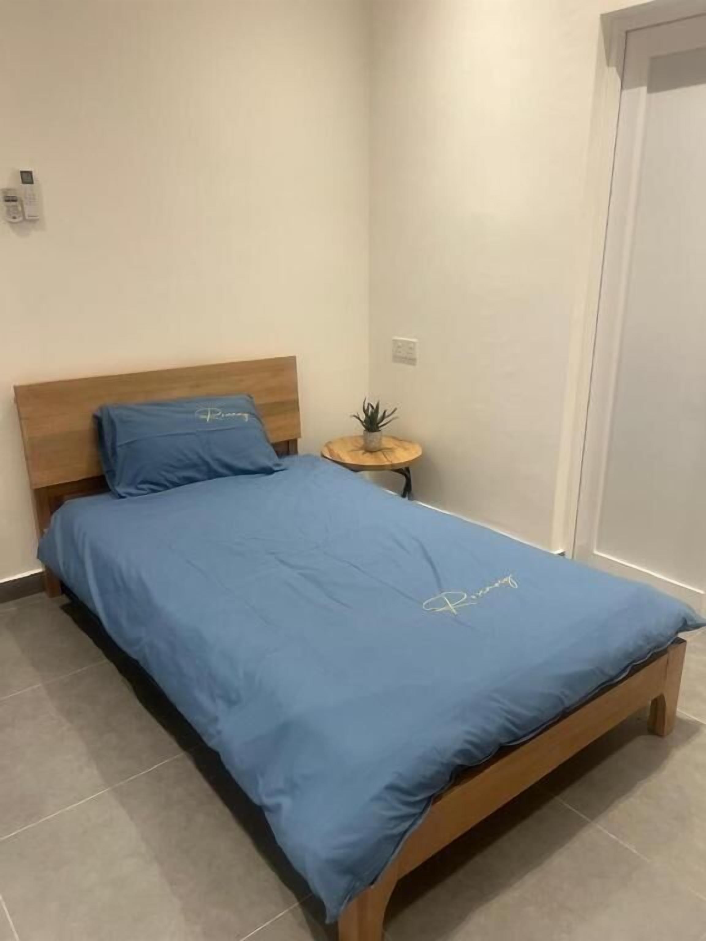 Iron/ironing board, free WiFi