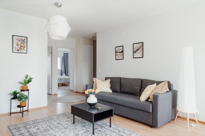 Nordic 2BR Apt · Private Sauna & Balcony · Jätkäsaari, Helsinki