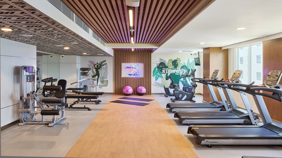MCollection - Modern City Stay in Iloilo Business Park