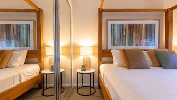 4 bedrooms, iron/ironing board, WiFi, bed sheets